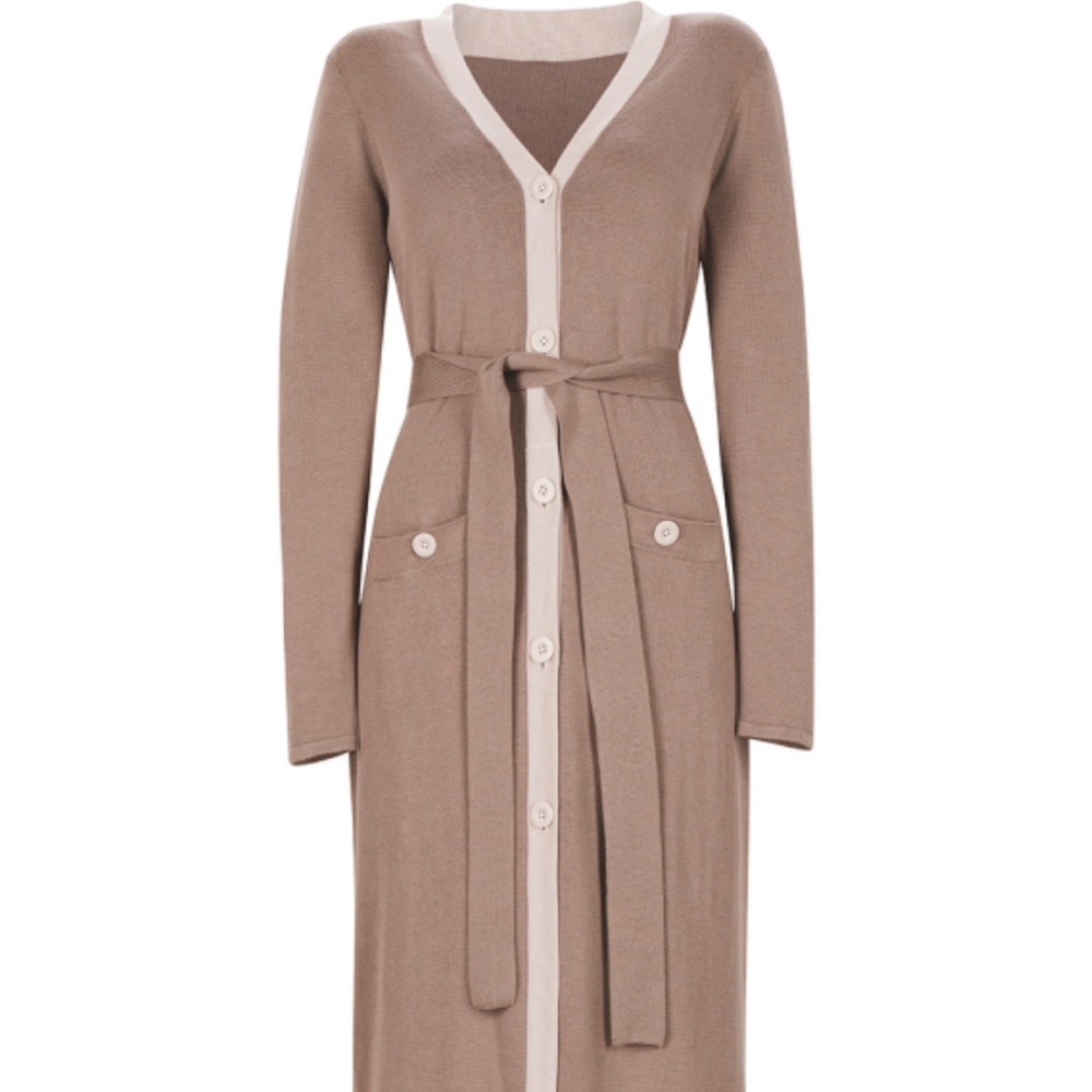 Just in time for fall! Can be worn as a dress! Also great with leggings!